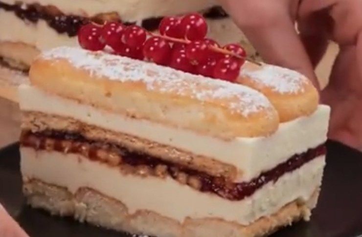 Torta cremosa con Savoiardi