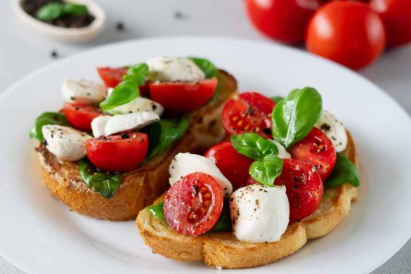 Bruschetta caprese
