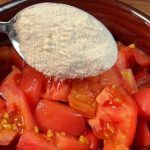 Farina sui pomodori