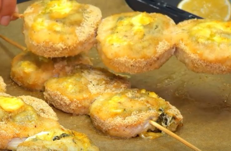 Appetitosi spiedini di petto di pollo