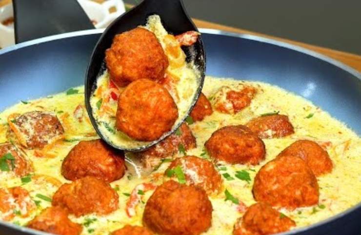 Deliziose polpette in salsa