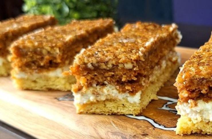 Torta alla panna e noci